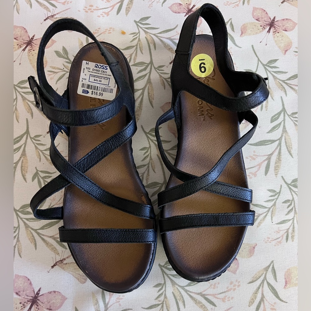 Sketchers Sandals